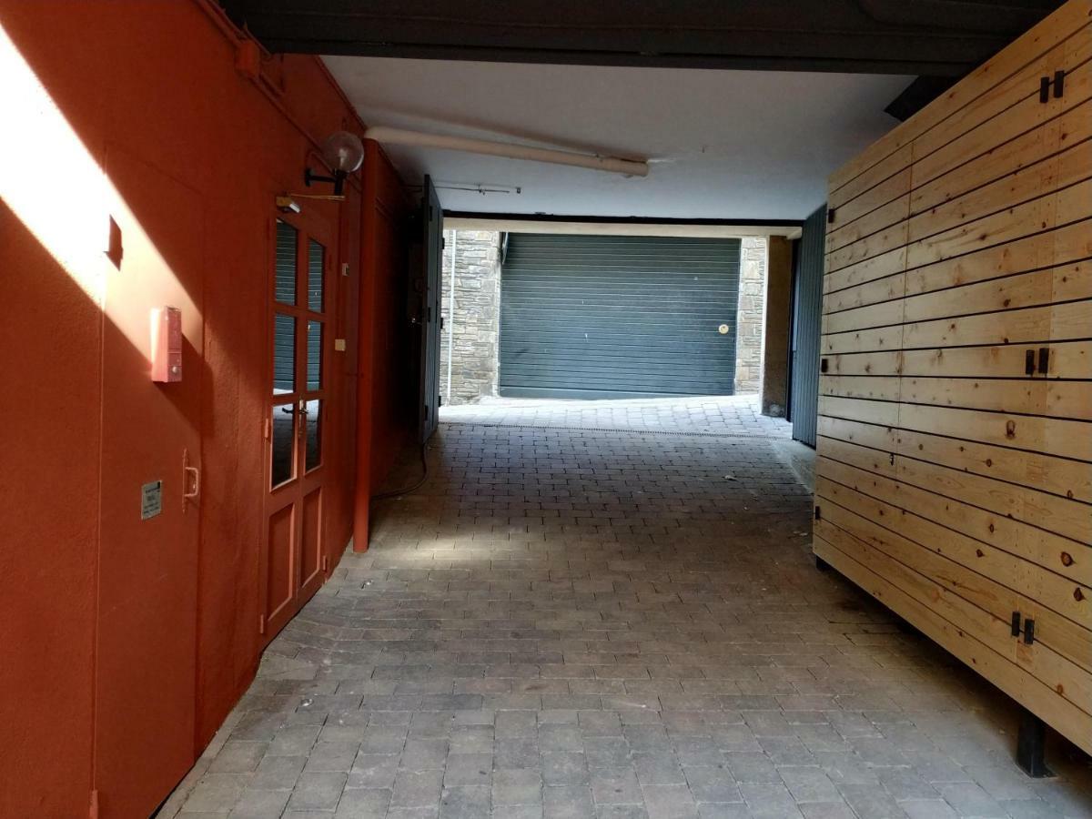 Hotel Roca Alp Bagian luar foto